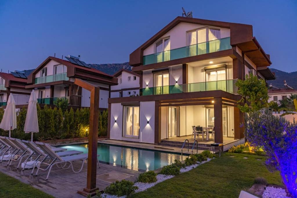 Bella- 4 Bedroom In Oludeniz Willa Fethiye